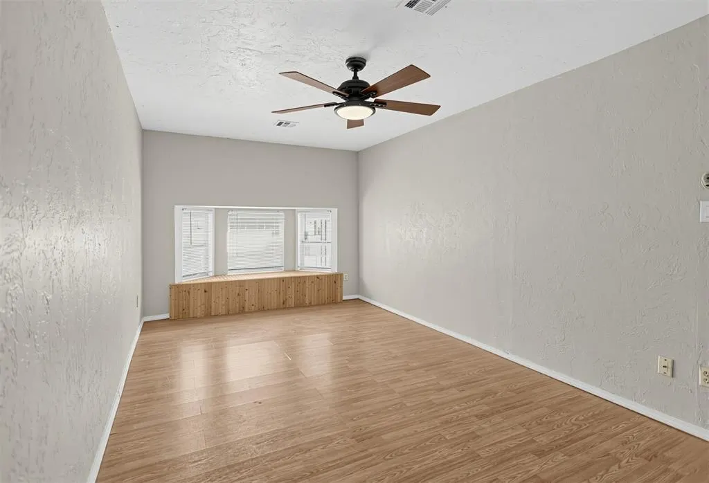 Photo 13 — 2549 NW 36th Street, Oklahoma City, OK 73112