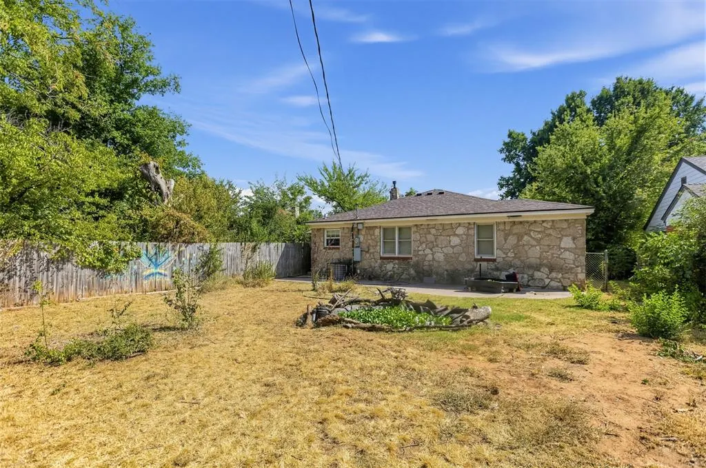 Photo 15 — 2549 NW 36th Street, Oklahoma City, OK 73112