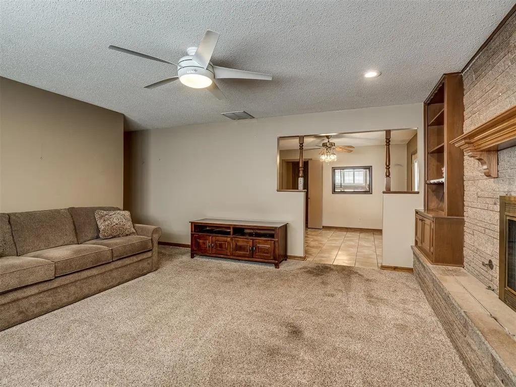 Photo 15 — 8708 S Charlotte Drive, Oklahoma City, OK 73159