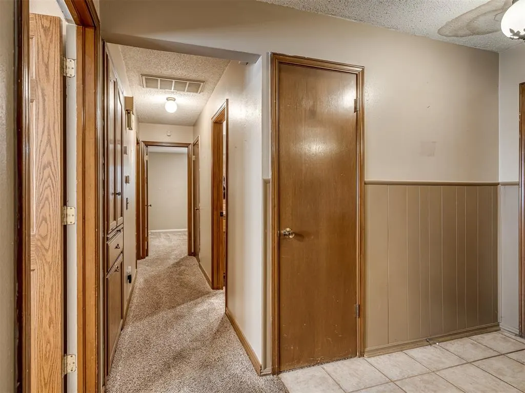 Photo 16 — 8708 S Charlotte Drive, Oklahoma City, OK 73159