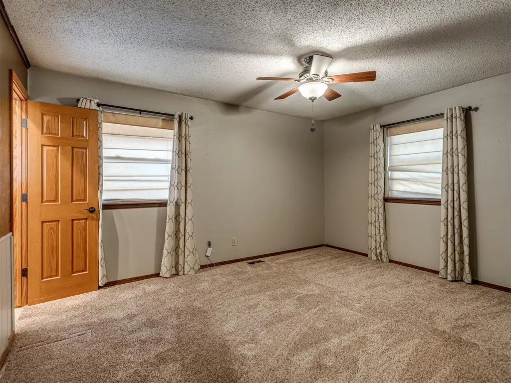 Photo 17 — 8708 S Charlotte Drive, Oklahoma City, OK 73159