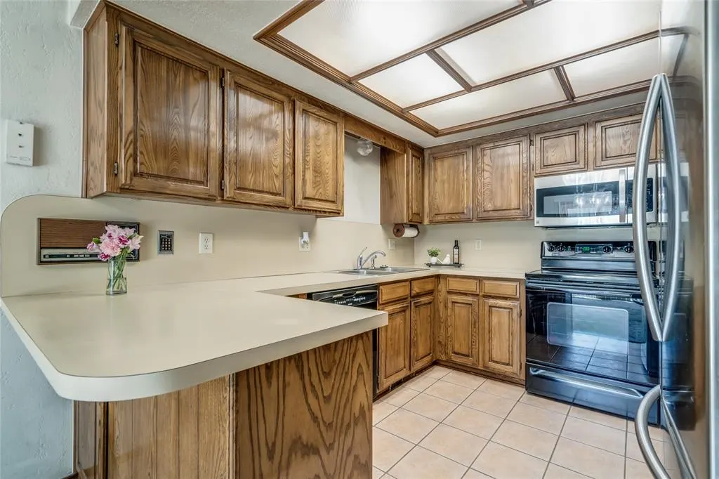 Photo 11 — 528 NW 142nd Street, Edmond, OK 73013