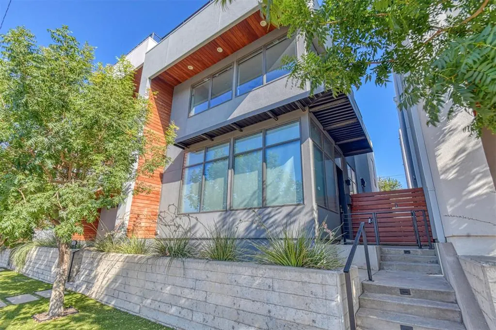 Front exterior — 829 NW 6th Street, Oklahoma City, OK 73106
