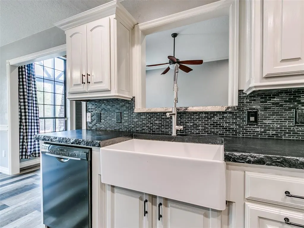 Photo 10 — 15500 S Sunnylane Road, Moore, OK 73160
