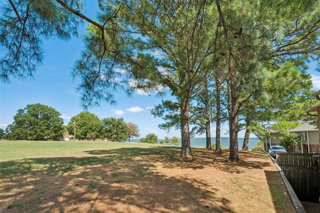 Photo 18 — 7010 Lakeshore Drive, Eufaula, OK 74432