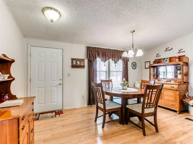 Photo 8 — 16812 S Midwest Boulevard, Norman, OK 73026