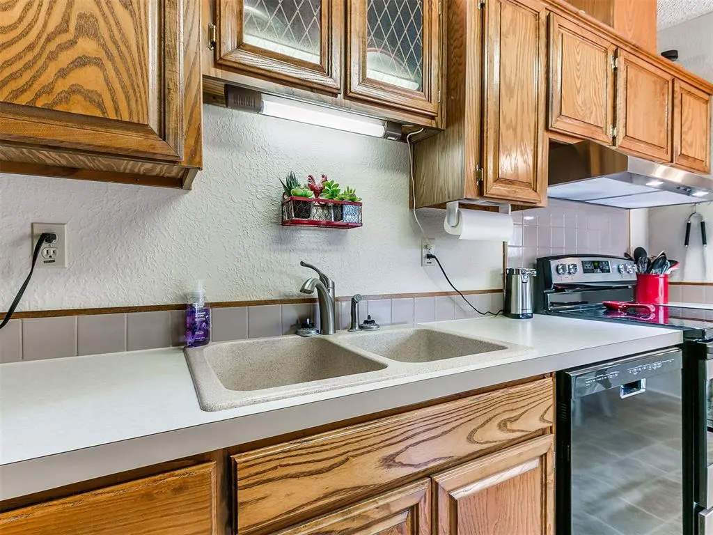 Photo 19 — 16812 S Midwest Boulevard, Norman, OK 73026