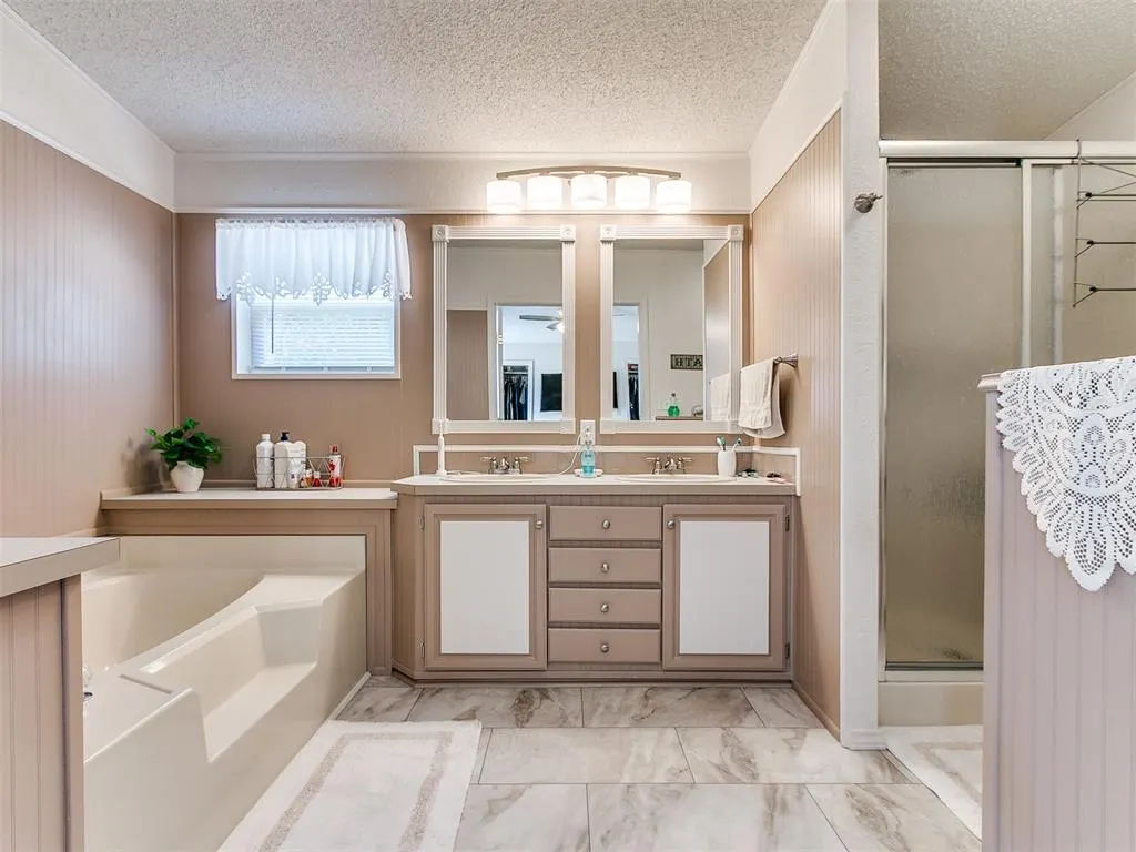 Photo 25 — 16812 S Midwest Boulevard, Norman, OK 73026