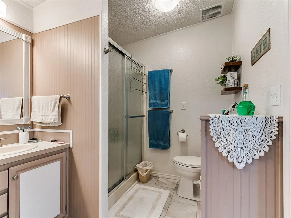 Photo 27 — 16812 S Midwest Boulevard, Norman, OK 73026