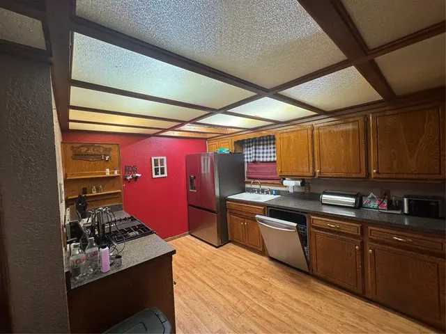Photo 2 — 420 W 8th Street, Cordell, OK 73632