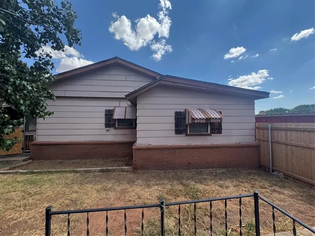 Photo 6 — 420 W 8th Street, Cordell, OK 73632