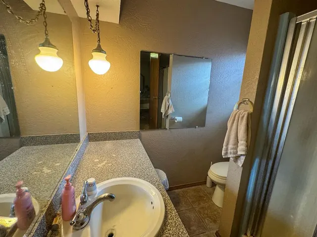 Photo 8 — 420 W 8th Street, Cordell, OK 73632