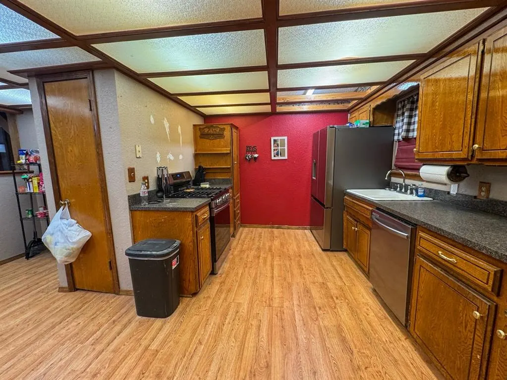 Photo 13 — 420 W 8th Street, Cordell, OK 73632