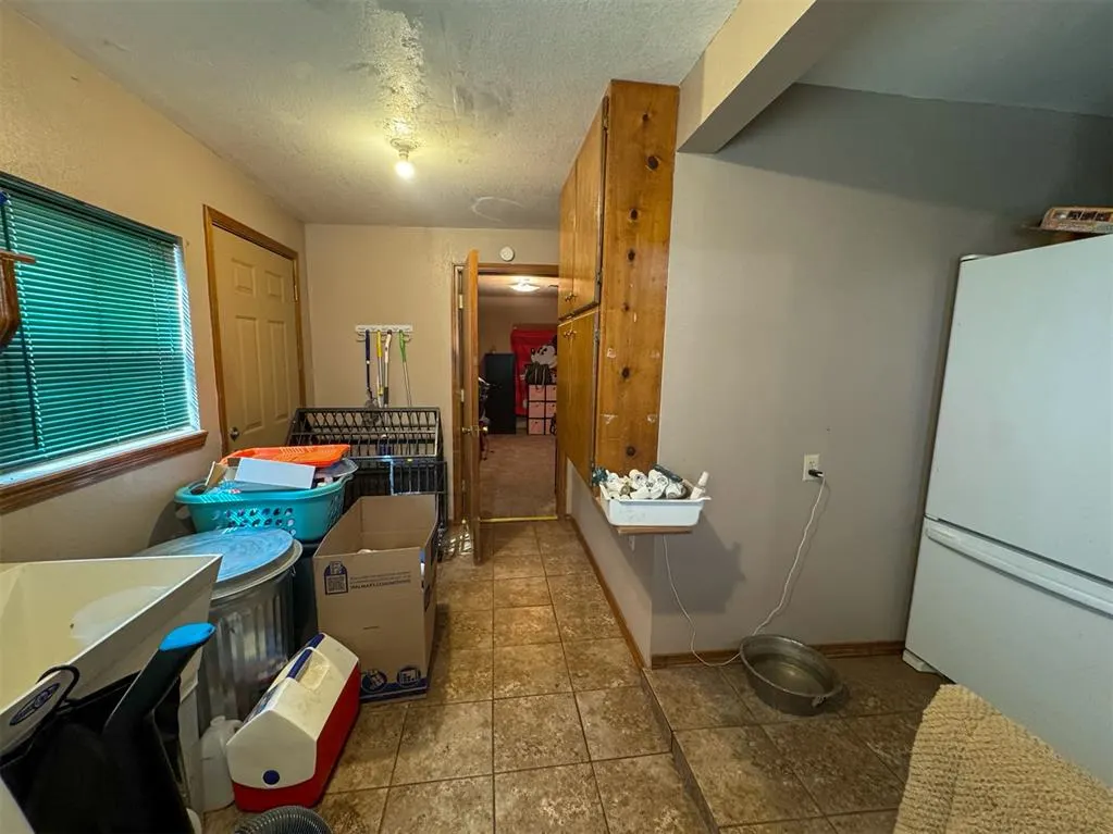 Photo 14 — 420 W 8th Street, Cordell, OK 73632