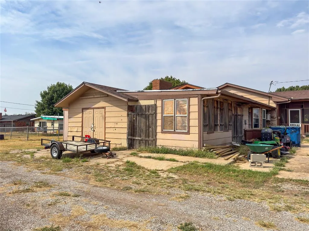 Photo 22 — 420 W 8th Street, Cordell, OK 73632