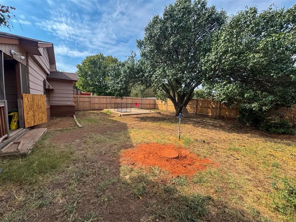 Photo 23 — 420 W 8th Street, Cordell, OK 73632