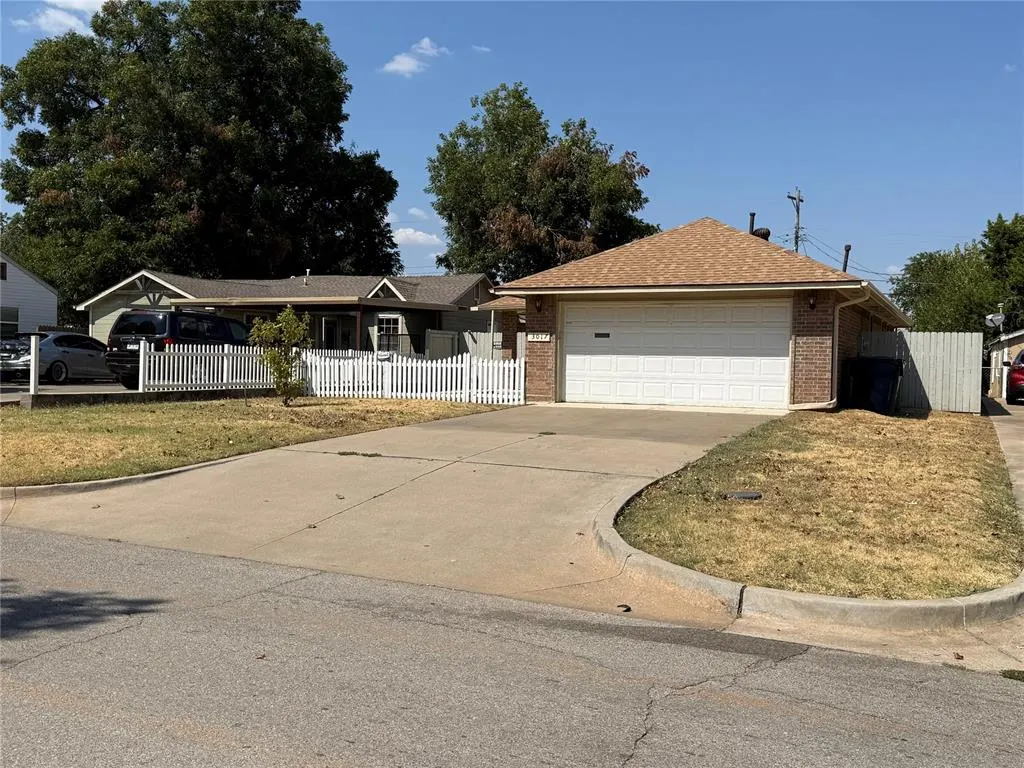 Photo 2 — 3017 NW 30th Street, Oklahoma City, OK 73112