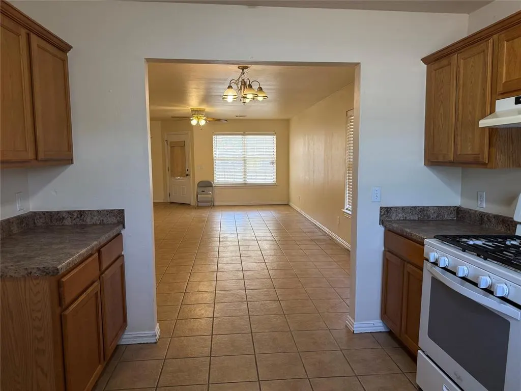 Photo 10 — 3017 NW 30th Street, Oklahoma City, OK 73112