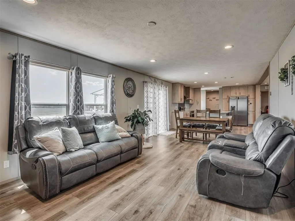 Photo 11 — 4569 Cumberland Farm Circle, Guthrie, OK 73044