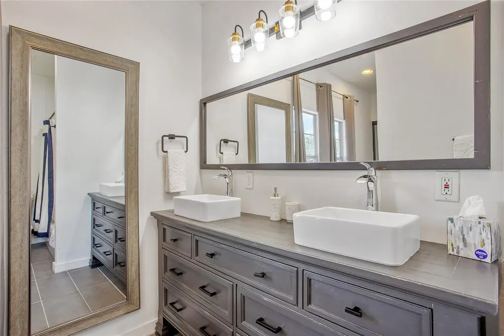 Photo 24 — 2139 NW 13th Street, Oklahoma City, OK 73107