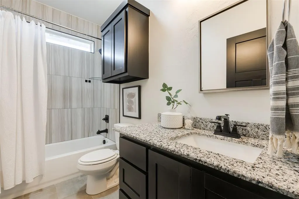 Photo 22 — 13613 Carlisle Crossing Drive, Yukon, OK 73099
