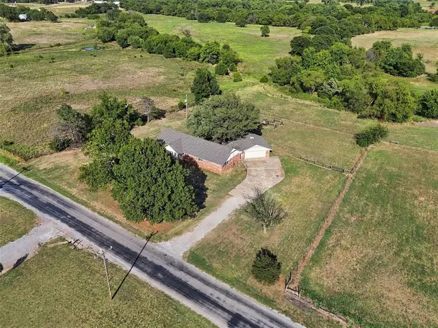 Photo 7 — 14031 N County Road 3010, Lindsay, OK 73052