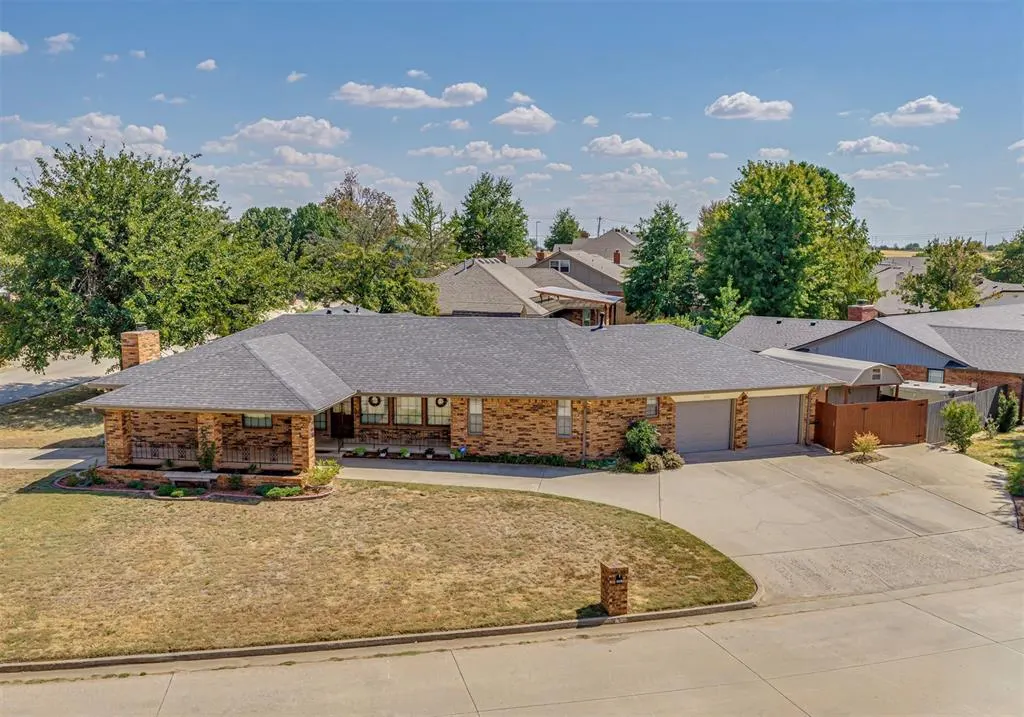 Front exterior — 2501 Southlawn Drive, El Reno, OK 73036