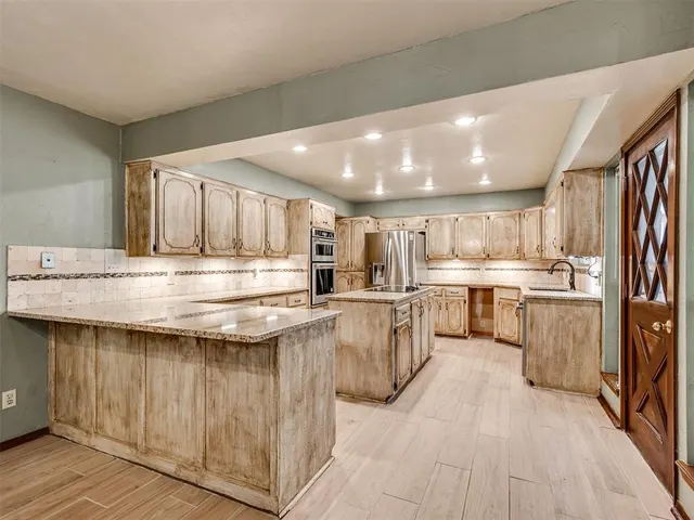 Photo 5 — 2501 Southlawn Drive, El Reno, OK 73036