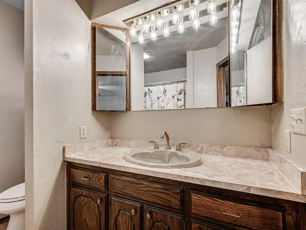 Photo 16 — 2501 Southlawn Drive, El Reno, OK 73036