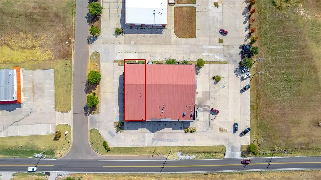 Photo 10 — 1960 Harper Street, Choctaw, OK 73020