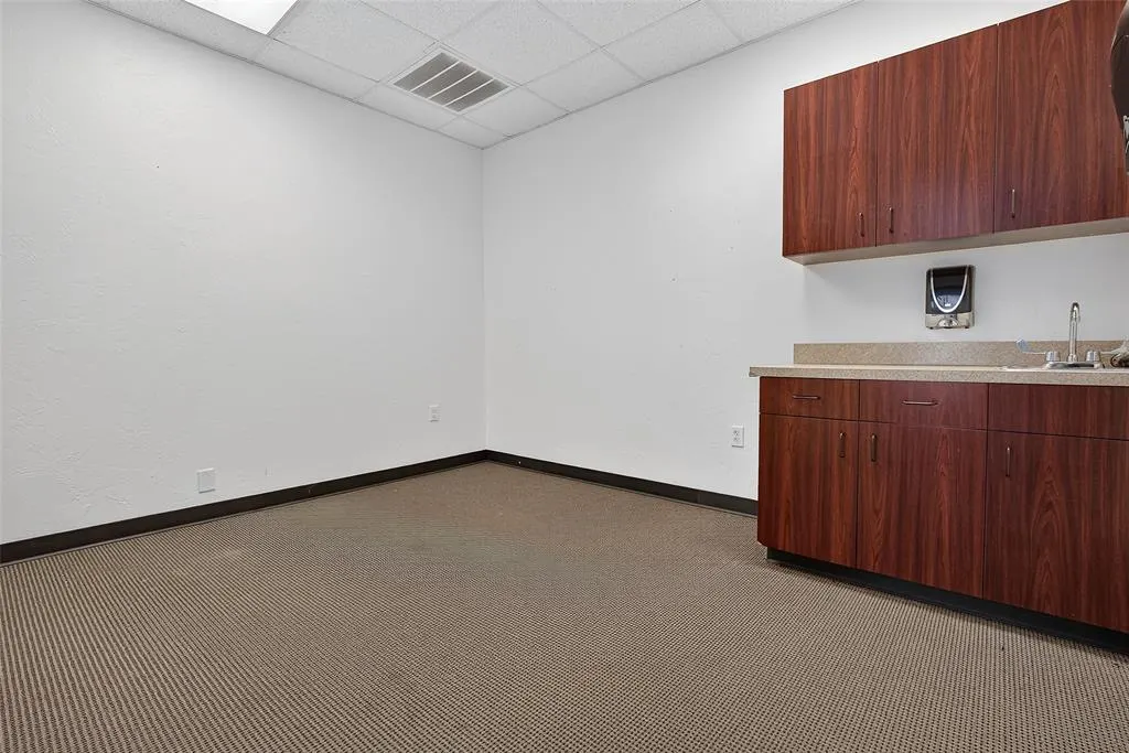 Photo 23 — 1960 Harper Street, Choctaw, OK 73020
