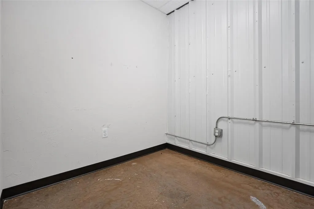 Photo 27 — 1960 Harper Street, Choctaw, OK 73020