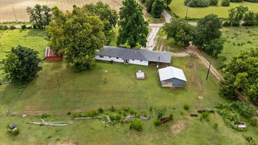 Photo 3 — 649 Clouse Road, Broken Bow, OK 74728