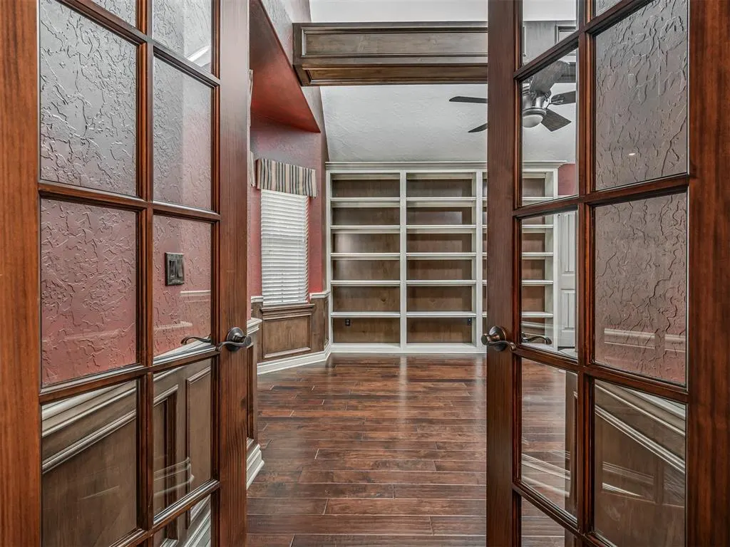 Photo 14 — 3301 Santa Rosa Court, Norman, OK 73071