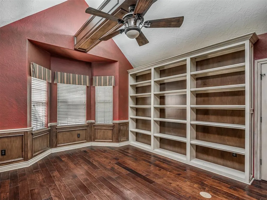 Photo 15 — 3301 Santa Rosa Court, Norman, OK 73071