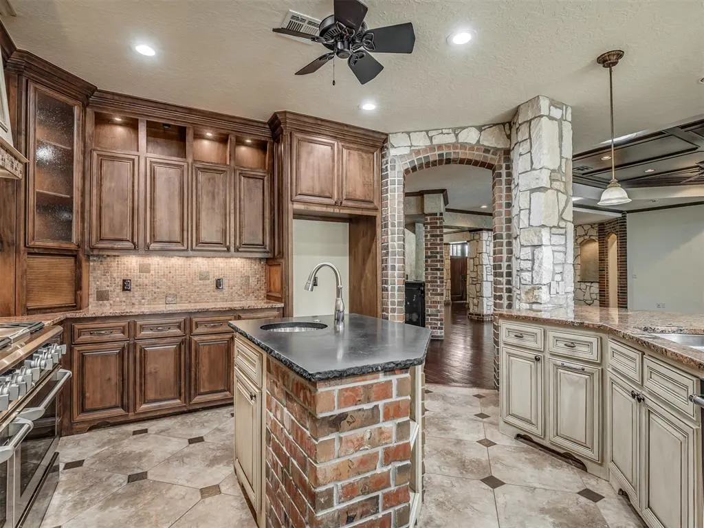Photo 21 — 3301 Santa Rosa Court, Norman, OK 73071
