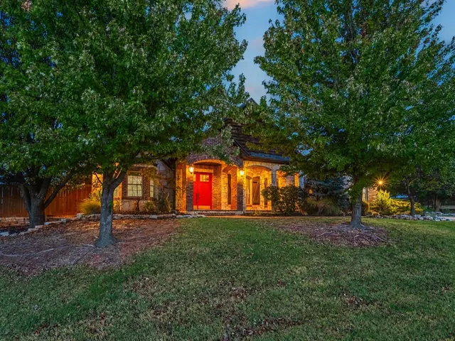 Photo 2 — 3301 Santa Rosa Court, Norman, OK 73071