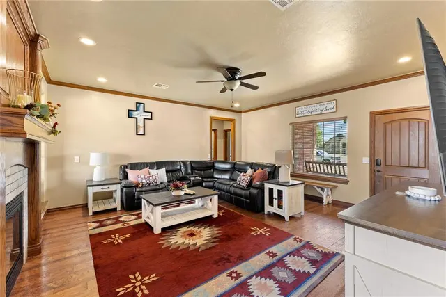 Photo 4 — 2209 Pinnacle Drive, Weatherford, OK 73096