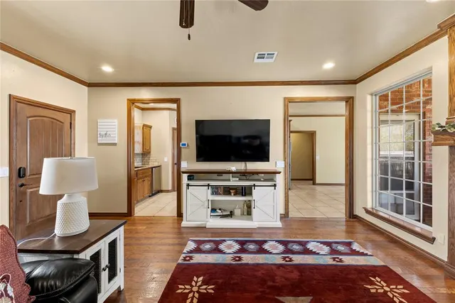Photo 6 — 2209 Pinnacle Drive, Weatherford, OK 73096