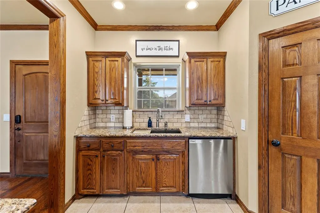 Photo 8 — 2209 Pinnacle Drive, Weatherford, OK 73096