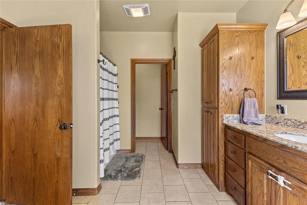Photo 20 — 2209 Pinnacle Drive, Weatherford, OK 73096