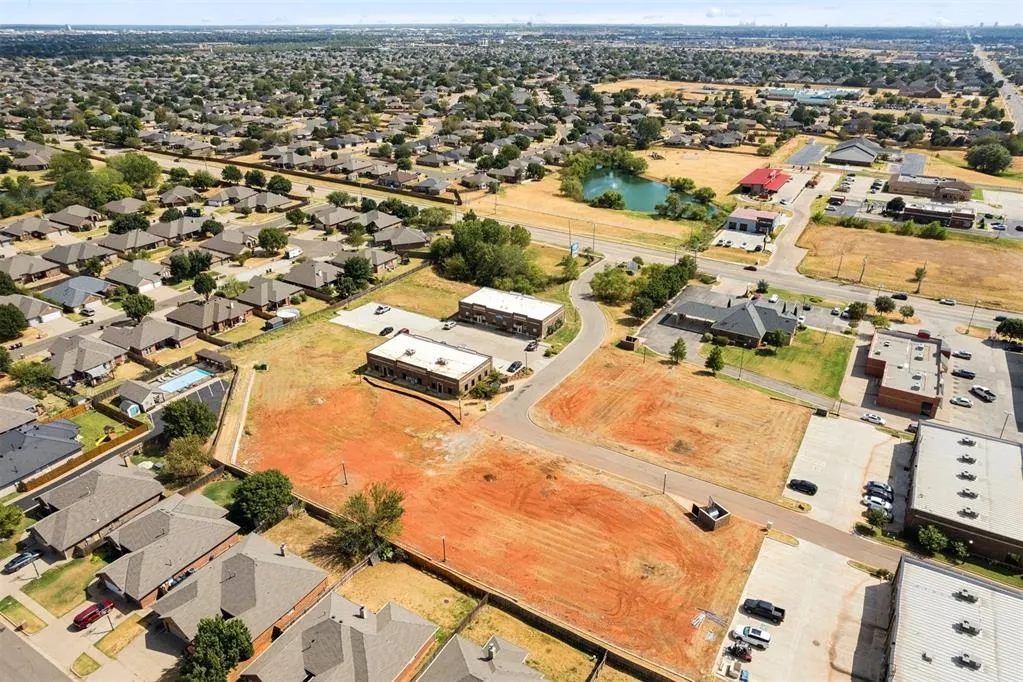 Photo 12 — 16530 N May Avenue BLDG 9, Edmond, OK 73012