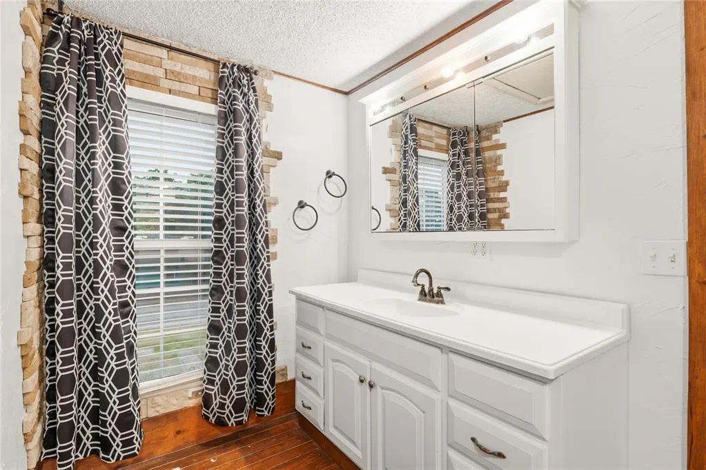Photo 24 — 301 N Wikoff Avenue, Watonga, OK 73772