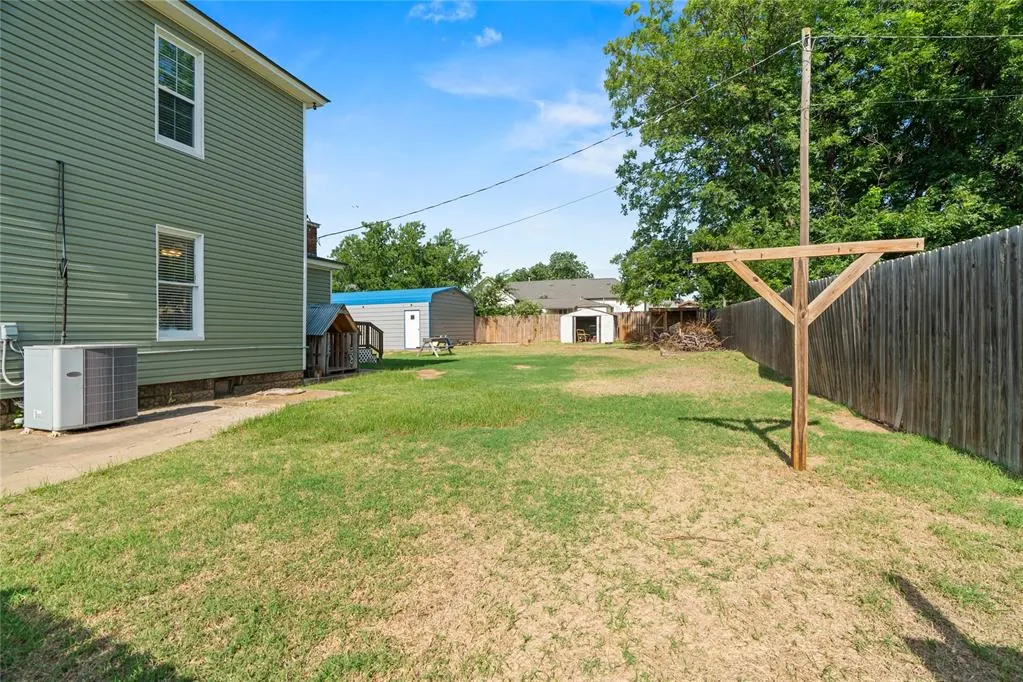 Photo 37 — 301 N Wikoff Avenue, Watonga, OK 73772