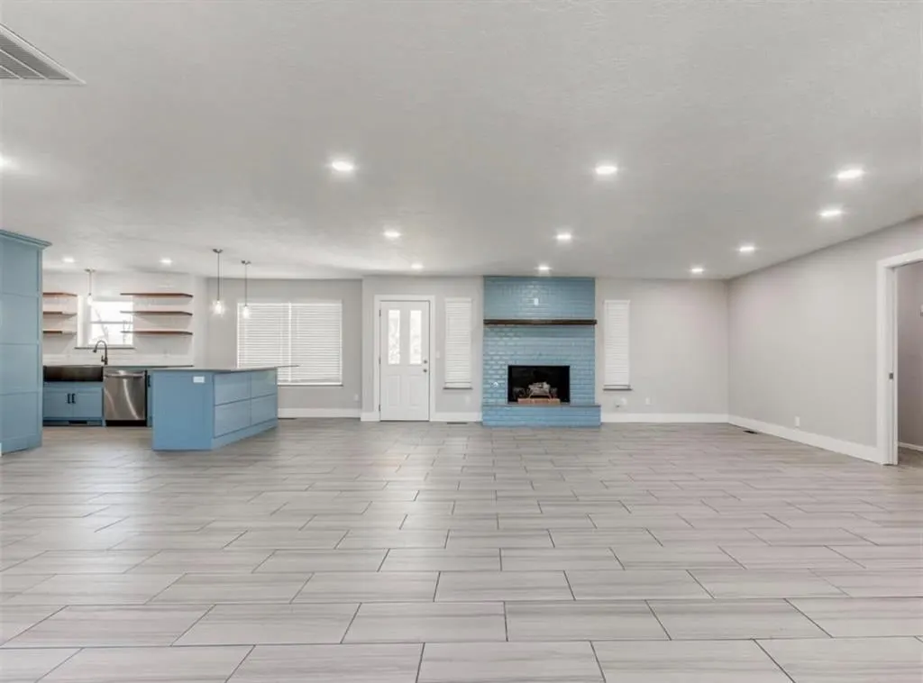 Photo 10 — 7008 N Comanche Avenue, Oklahoma City, OK 73132