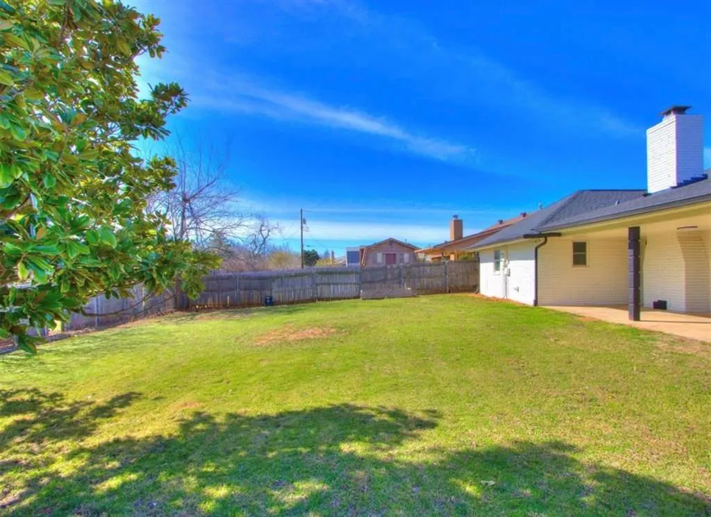 Photo 14 — 7008 N Comanche Avenue, Oklahoma City, OK 73132