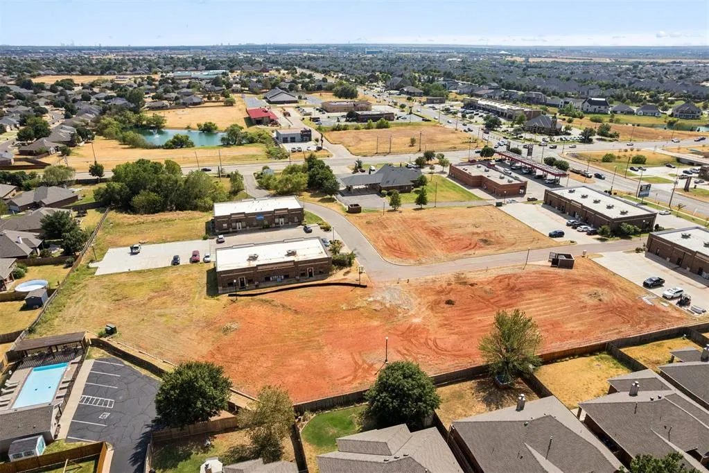 Photo 9 — 16530 N May Avenue BLDG 3, Edmond, OK 73012