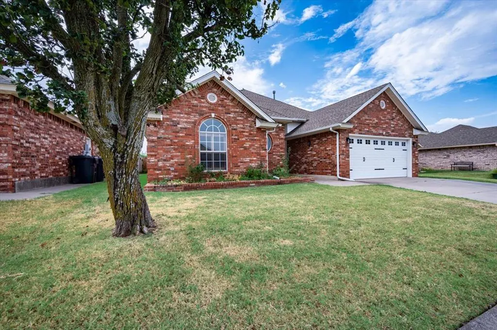 Front exterior — 620 SW 154th Place, Oklahoma City, OK 73170