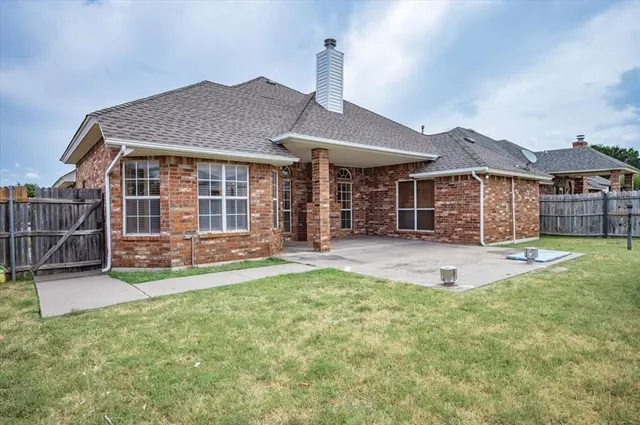 Photo 8 — 620 SW 154th Place, Oklahoma City, OK 73170