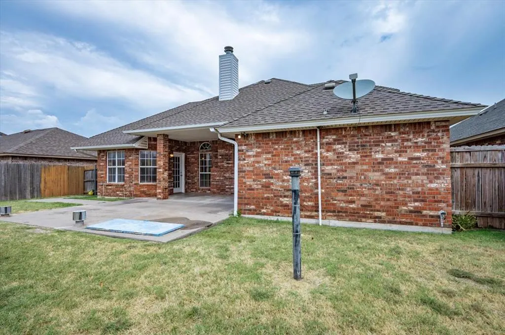 Photo 9 — 620 SW 154th Place, Oklahoma City, OK 73170